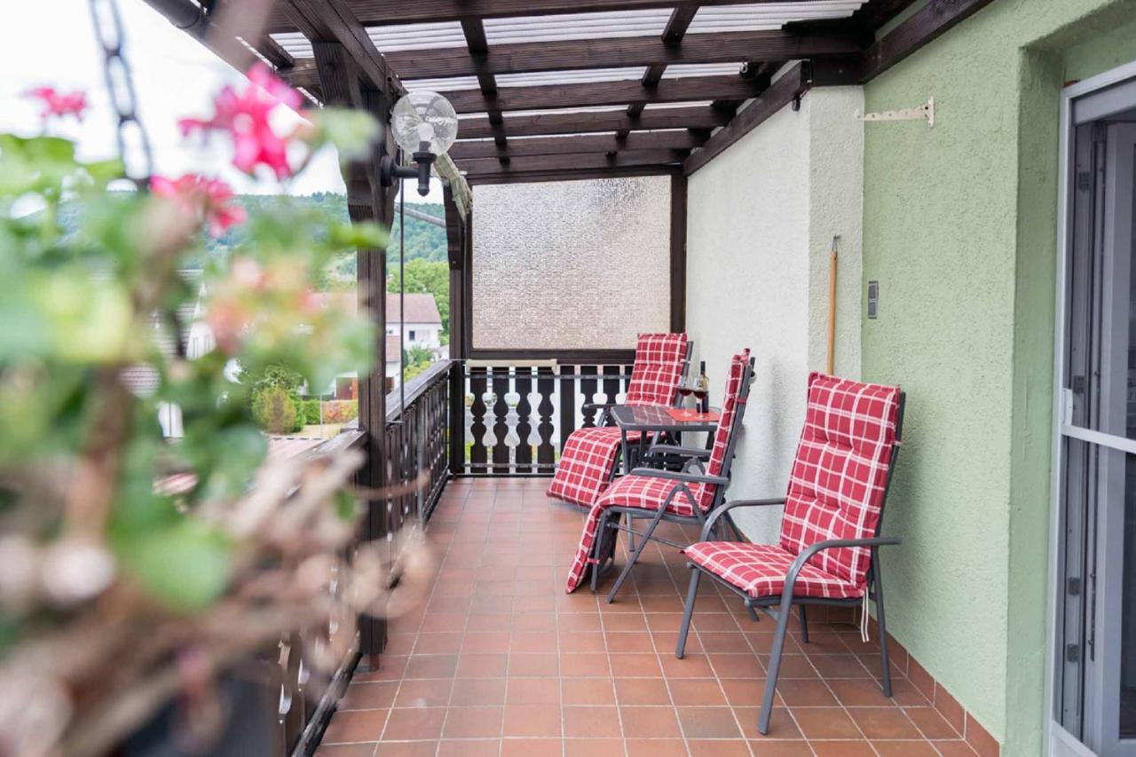 Ferienwohnung Muench Mit Balkon Großheubach Exterior foto